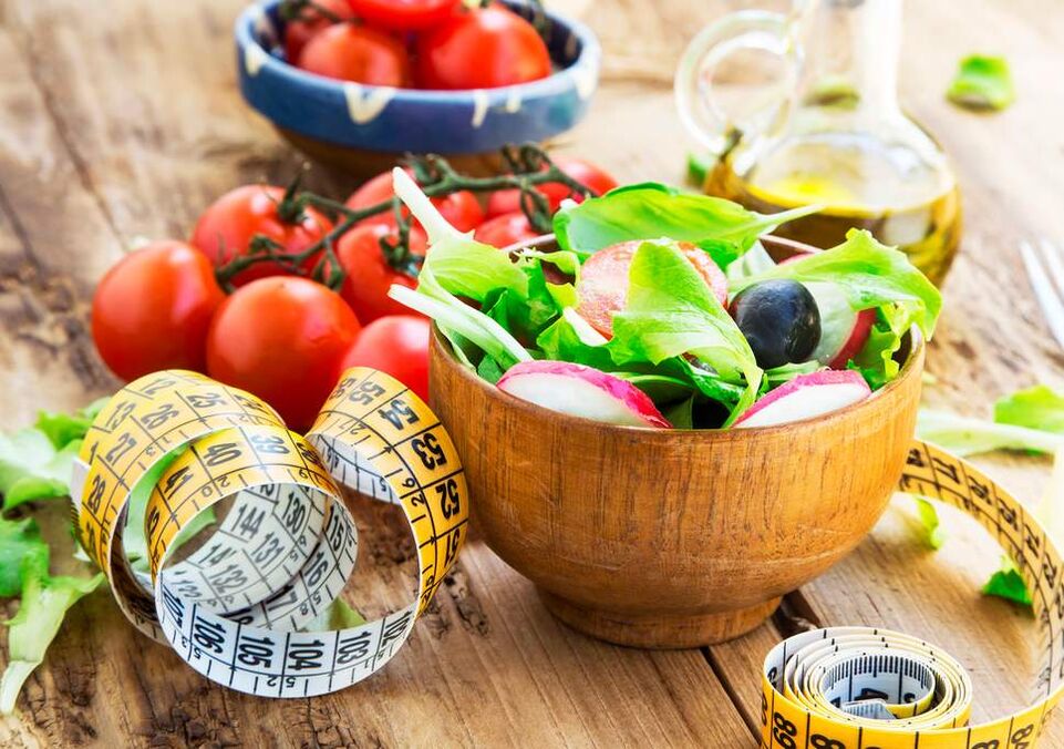 Lorsque vous perdez du poids à la maison, il est logique d'inclure des légumes frais dans votre alimentation
