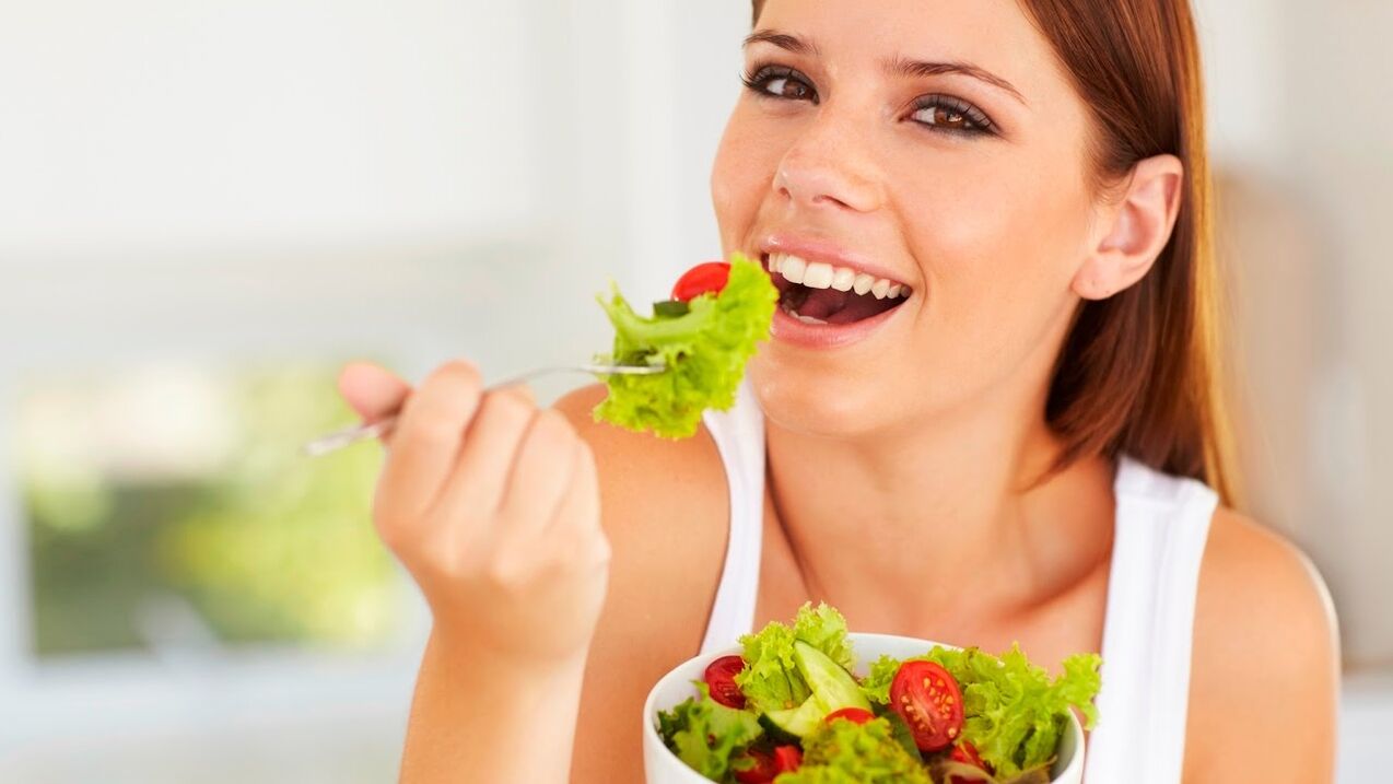 Manger de la salade verte si vous suivez un régime paresseux